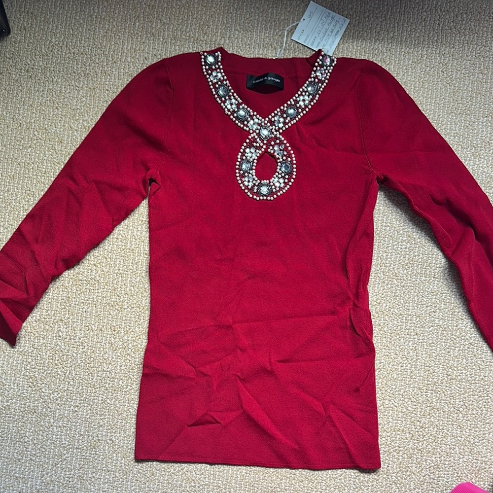 Cable & Gauge Red Embellished 3/4 Sleeve Blouse